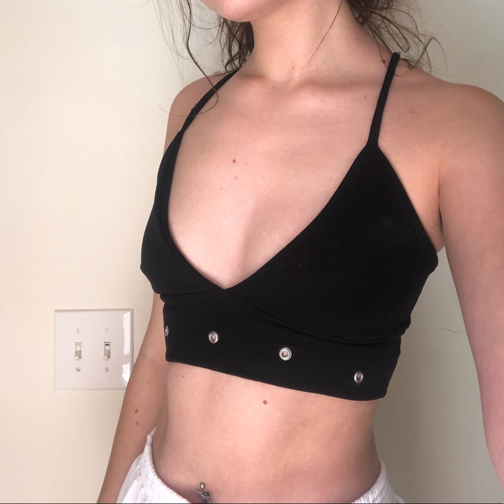 black detailed crop top